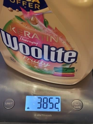 Средство для стирки жидкое Woolite Fruity с усиленным ароматом для цветных тканей с Кератином 4.5 л (5908252017645) фото от покупателей 2