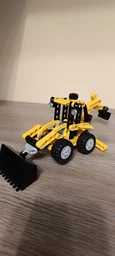 Конструктор LEGO Technic Экскаватор-погрузчик 104 детали (42197) фото от покупателей 3