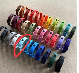 Силиконовый ремешок MRK для фитнес браслета Xiaomi Mi Band 6/5 абрикосовый (35) с металлической кнопкой (mrk2514) фото от покупателей 2