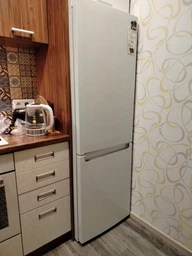Холодильник с морозильной камерой LG GC-B459SQCL фото от покупателей 6