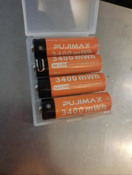 Набір літієвих акумуляторів 4шт. PUJIMAX 1.5V AA 2100mWh із зарядкою Type-C фото від покупців 2