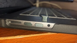 Заглушка USB-C для смартфонов и гаджетов Серая фото от покупателей 1