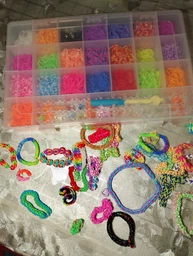 Набор для плетения браслетов Loom Bands, 6300 резинок, 22 цвета, станок и аксессуары фото от покупателей 3