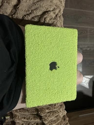 Плюшевый защитный чехол-накладка Macbook Air 13.6 M2 M3 М4 (A2681 / A3113 / А3240) 2022-2025 г Зелёный