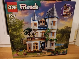 Конструктор LEGO Friends Замковий готель «Ночівля і сніданок» 1311 деталей (42638)
