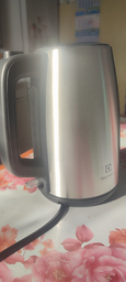 Электрочайник ELECTROLUX E3K1-3ST фото от покупателей 3