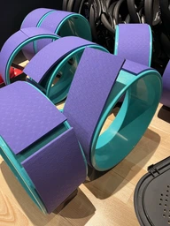 Колесо для йоги EasyFit TPE 33 см рожево-м'ятне фото від покупців 3