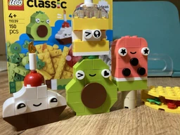 Конструктор LEGO Classic Творческие друзья с едой 150 деталей (11039) фото от покупателей 1