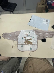 Слюнявчик водонепроникний з рукавами для годування та творчості "Elk" для дітей від 1 до 3 років (BC1005)