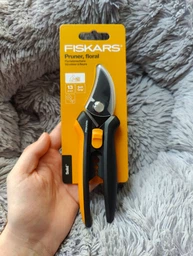 Секатор Fiskars для цветов Solid SP14 (1051601)