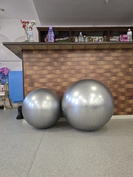 Мяч для фитнеса EasyFit 75 см фиолетовый (фитбол, гимнастический мяч для беременных) EF75V фото от покупателей 11