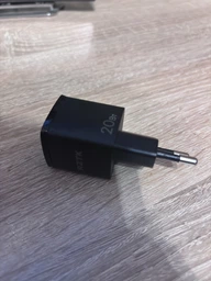 Зарядний пристрій RZTK Charger PD 20W Type-C Black фото від покупців 3