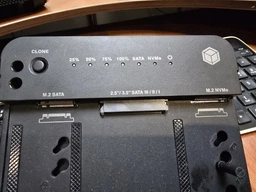 Док-станція і станція клонування ICY BOX IB-2913MCL-C31 для M.2 SATA/NVMe, M.2 PCIe NVMe, 2.5"/3.5" HDD/SSD USB 3.2 Gen 2 Type-C/A Black