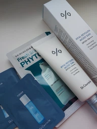 Зволожуючий сонцезахисний крем Dr.Ceuracle Hyal Reyouth Moist Sun SPF 50 / PA++++, 50 ml фото от покупателей 15