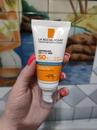Солнцезащитный увлажняющий крем La Roche-Posay Anthelios UVmune 400 SPF50+ для лица и кожи вокруг глаз 50 мл (3337875797719) фото от покупателей 1