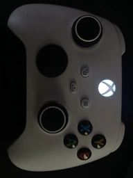 Геймпад Microsoft Xbox Series X/S Wireless Controller Robot White (QAS-00002) фото от покупателей 4