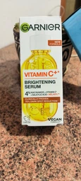 Сыворотка Garnier Skin Naturals с витамином С для уменьшения видимости пигментных пятен, выравнивания тона и сияния кожи лица 30 мл (3600542433327) фото от покупателей 1
