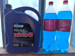 Тосол МФК Тайфун -40 10 л/8.2 кг -20°C (4820250120367)