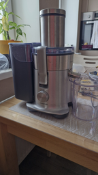 Соковижималка відцентрова KENWOOD JE 850