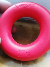 Кистьовий еспандер кільце EasyFit Ring 27 кг червоний (силіконовий еспандер-кільце для рук, бублик тренажер для передпліччя та кисті рук) YL-1840-27K фото від покупців 13