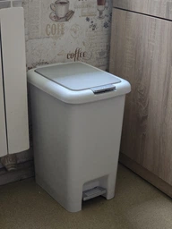 Ведро для мусора MBM HOME с крышкой и педалью BIN-01 20л Серое (BIN-01 20L GRAY) фото от покупателей 4