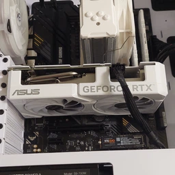 Відеокарта Asus GeForce RTX 4060 Dual EVO White OC (DUAL-RTX4060-O8G-EVO-WHITE)