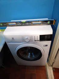 Стиральная машина узкая Electrolux EW6S406WU фото от покупателей 9