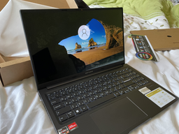 Ноутбук ASUS VivoBook 15 OLED M1505YA-MA268 (90NB10Q1-M00CT0) Indie Black / 15.6" OLED 2.8K 120 Гц / AMD Ryzen 5 7430U / RAM 16 ГБ / SSD 512 ГБ фото від покупців 7