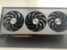 Видеокарта Sapphire Radeon RX 7800 XT 16GB NITRO+ (11330-01) фото от покупателей 3