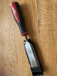 Стамеска плоская Milwaukee 1 1/4" 32 мм (4932479896)