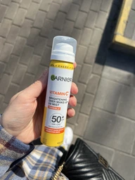 Солнцезащитный спрей-мист Garnier Vitamin C SPF 50+ 75 мл (3600542626743) фото от покупателей 1
