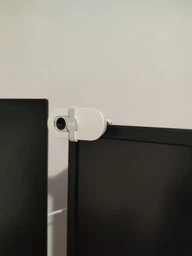 Веб-камера Logitech Brio 100 Full HD Webcam Graphite (960-001585) фото от покупателей 1