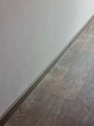 Плинтус Arbiton Indo70 12 дуб темный 70*26*2500 мм
