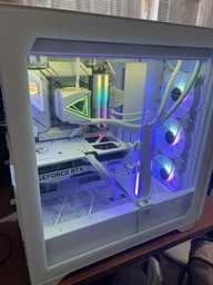 Корпус MSI MPG Gungnir 300R AirFlow White без БЖ фото від покупців 1