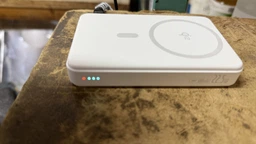 Повербанк с беспроводной зарядкой MagSafe Baseus Airpow Ⅱ Qi2 Magnetic Power Bank 10000mAh 22.5W USB/Type-C/Qi белый