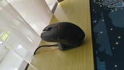 Бездротова легка магнітна миша Ajazz AJ159P PAW3395 2.4G 26000 DPI RGB Біла фото від покупців 6