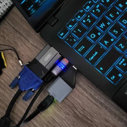 Зарядний Пристрій Proove Pocket GaN 100W (2Type-C + USB) white фото від покупців 1