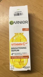 Сыворотка Garnier Skin Naturals с витамином С для уменьшения видимости пигментных пятен, выравнивания тона и сияния кожи лица 30 мл (3600542433327)