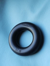 Кистьовий еспандер кільце EasyFit Ring 27 кг червоний (силіконовий еспандер-кільце для рук, бублик тренажер для передпліччя та кисті рук) YL-1840-27K фото від покупців 9