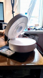 Настольный вентилятор на аккумуляторе Folding Fan D1 Бесшумный портативный аккумуляторный охлаждающий поворотный с пультом и функцией ночник белый для дома и офиса фото от покупателей 2