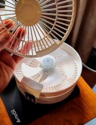 Настольный вентилятор на аккумуляторе Folding Fan D1 Бесшумный портативный аккумуляторный охлаждающий поворотный с пультом и функцией ночник белый для дома и офиса фото от покупателей 1