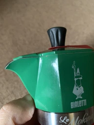 Гейзерна кавоварка Bialetti Tricolour Mokina (5650) на 1 чашку 50 мл червно-зелена (8006363014212) фото від покупців 8