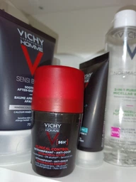 Шариковый антиперспирант Vichy Homme Clinical Control для мужчин против чрезмерного потоотделения и запаха 96 часов защиты 50 мл (3337875805025) фото от покупателей 1
