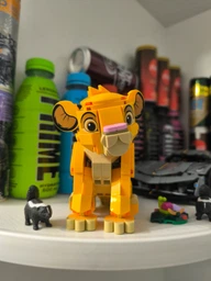 Конструктор Lego Disney Левеня Сімба (43243)