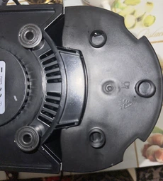 Соковыжималка центробежная RZTK Juice 900W фото от покупателей 3