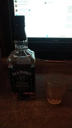 Теннесси Виски Jack Daniel's Old No.7 1 л 40% (5099873045367_5099873090442_082184090442M_3099873045369) фото от покупателей 19