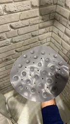 Кругла силіконова щітка - мочалка на присосках на стіну у ванну / душ Bath Mat масажний протиковзкий килимок для ніг, сірий (104330204) фото від покупців 1