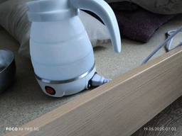 Дорожный чайник силиконовый складной дисковый 0.75л 700вт 220в Foldable Travel Kettle белый