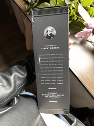Теннесси Виски Jack Daniel's Old No.7 1 л 40% в подарочной упаковке (082184090442) фото от покупателей 1