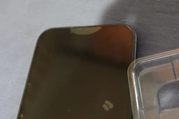 Защитное стекло на iphone 13 pro iPhone 13 iPhone 14 iphone 16e iPhone SE 4 самоклеющееся с олеофобным покрытием на весь экран 9D Shieldy фото от покупателей 2